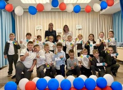 Сотрудники Госавтоинспекции в Международный день ребенка провели акцию "Засветись"