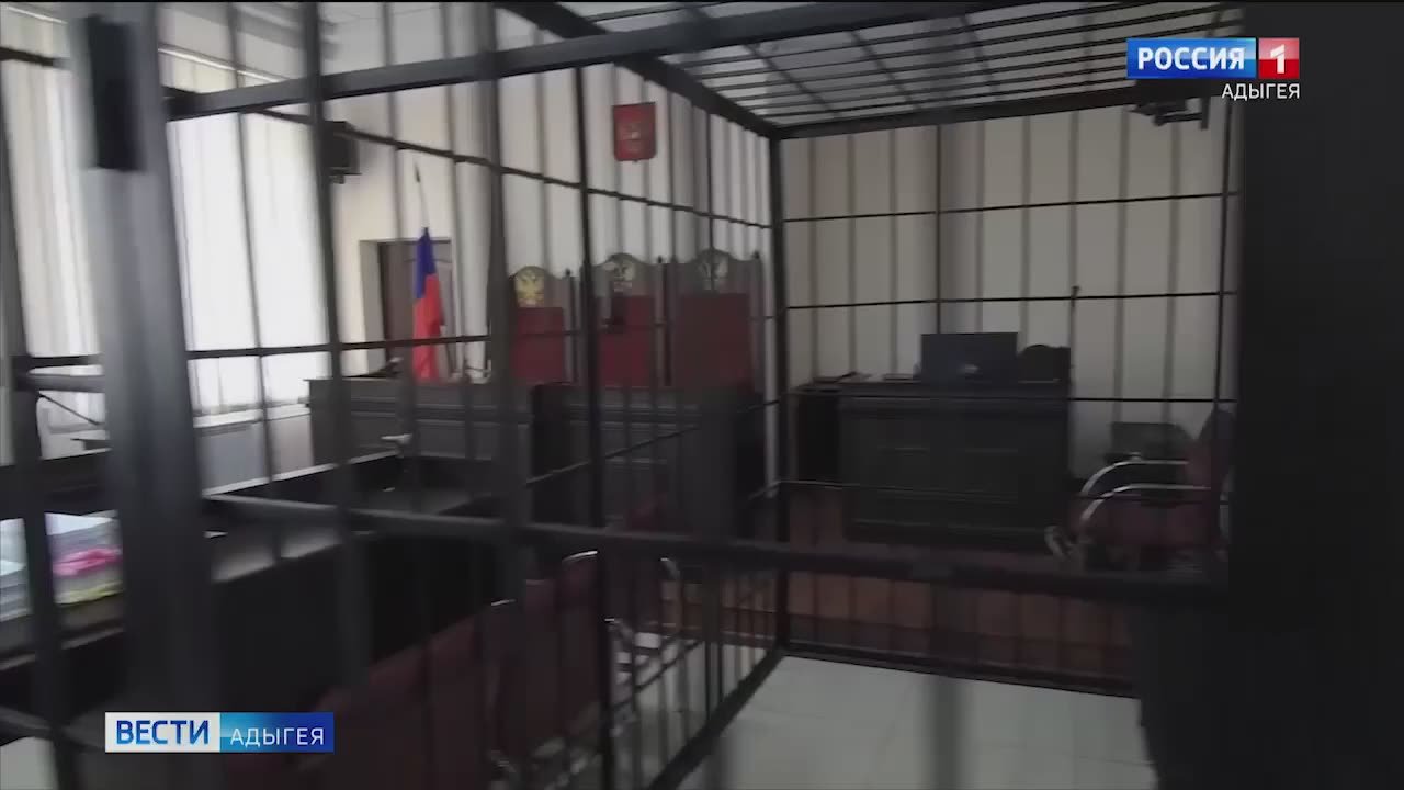 Южный окружной военный суд признал виновным 22-летнего жителя Майкопа, осуществлявшего вербовку в террористическую организацию с использованием социальных сетей и мессенджеров