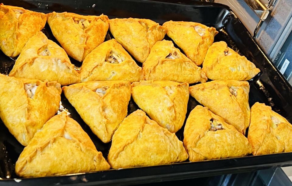 Пироги с изюминкой: восхитительные курники для вашего ужина