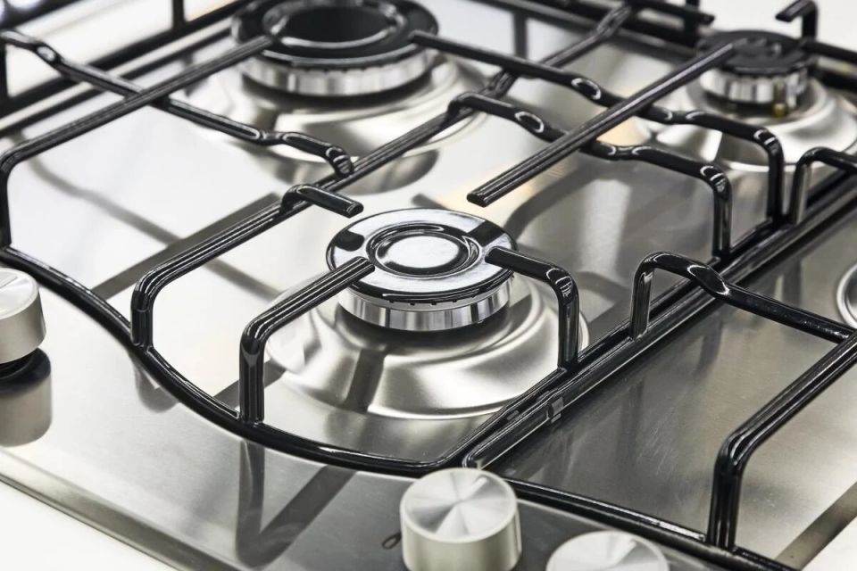 Секреты безупречной газовой плиты: простые способы борьбы с жиром