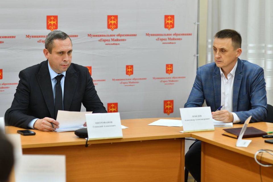 Геннадий Митрофанов: Провел совещание с правлением СНТ «Джанатан», активом товарищества и сетевыми организациями