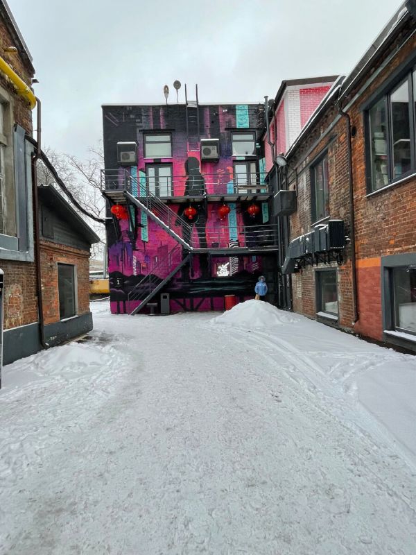 Хумус и тартар: неожиданные вкусы Искра-бара на Дмитровской