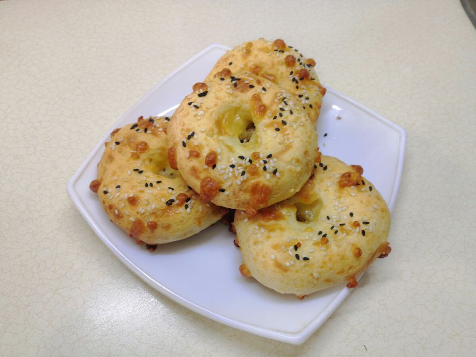 Нежные творожно-сырные бейглы: просто и вкусно