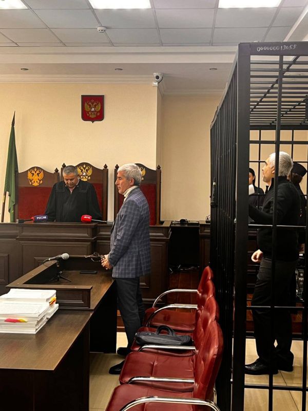 Майкопский городской суд рассмотрел дело экс-полицейского Мурата Аджигириева