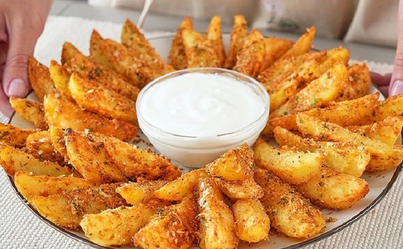 Как добиться идеальной хрустящей картошки: простой и полезный рецепт на любой случай