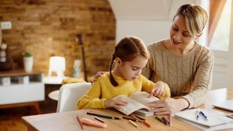 Как российские семьи выбирают домашнее обучение: шаги к семейному образованию в 2025 году