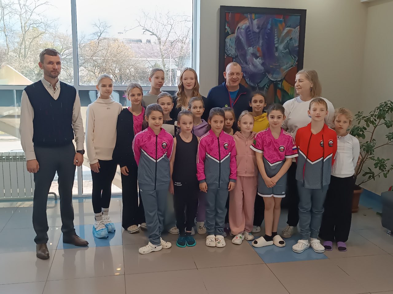 Легенда мирового спорта Дмитрий Саутин встретился в Майкопе с юными спортсменами Легенда мирового спорта Дмитрий Саутин встретился в Майкопе с юными спортсменами