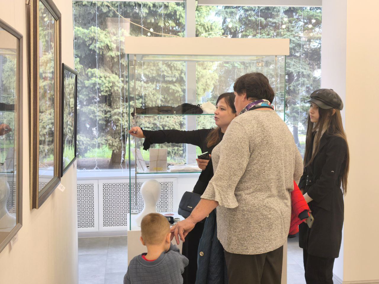 В Адыгее определили лучшие творческие работы художников-преподавателей