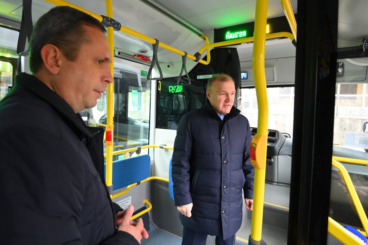 В Майкоп поступили 10 новых автобусов для обновления городского общественного транспорта В Майкоп поступили 10 новых автобусов для обновления городского общественного транспорта