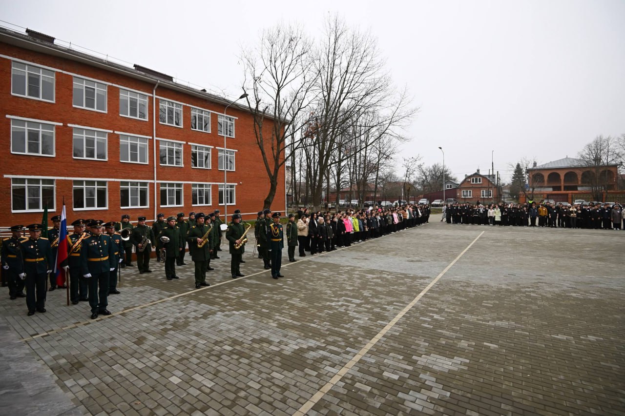 Майкопской школе № 2 присвоено имя Героя России Вадима Лемеша Майкопской школе № 2 присвоено имя Героя России Вадима Лемеша