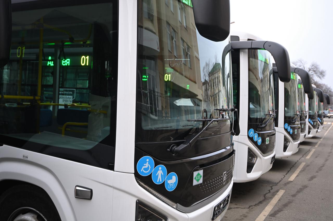Для обновления общественного транспорта в Майкопе закуплено еще 10 новых автобусов Для обновления общественного транспорта в Майкопе закуплено еще 10 новых автобусов