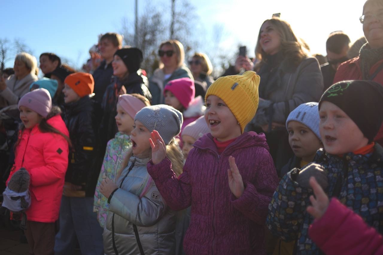 Жителей Майкопа приглашают на открытие главной городской ёлки Жителей Майкопа приглашают на открытие главной городской ёлки