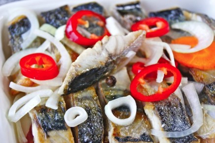 Популярная закуска: маринованная скумбрия на каждый праздник