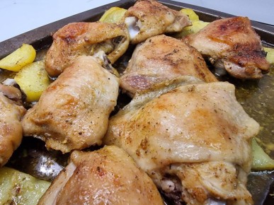 Идеальный маринад для всех частей курицы: мясо будет нежным, сочным и с хрустящей корочкой