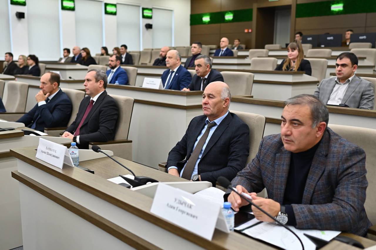 В Адыгее на реализацию молодежной политики выделят 190 млн рублей в 2026 году В Адыгее на реализацию молодежной политики выделят 190 млн рублей в 2026 году