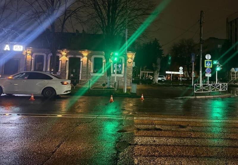 После общения с мошенниками житель Майкопа лишился денежных средств в размере более 380 тысяч рублей После общения с мошенниками житель Майкопа лишился денежных средств в размере более 380 тысяч рублей