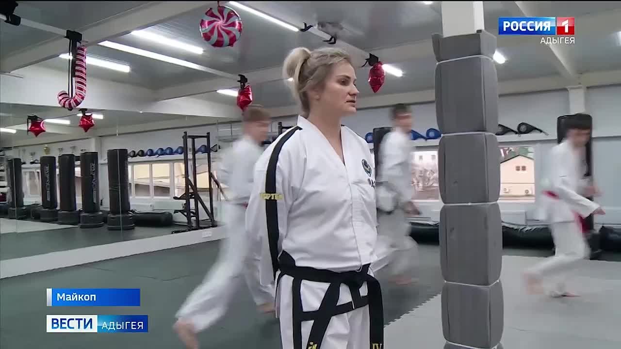 Тхэквондисты из Адыгеи завоевали 11 золотых медалей на международных соревнованиях "Московский вызов"