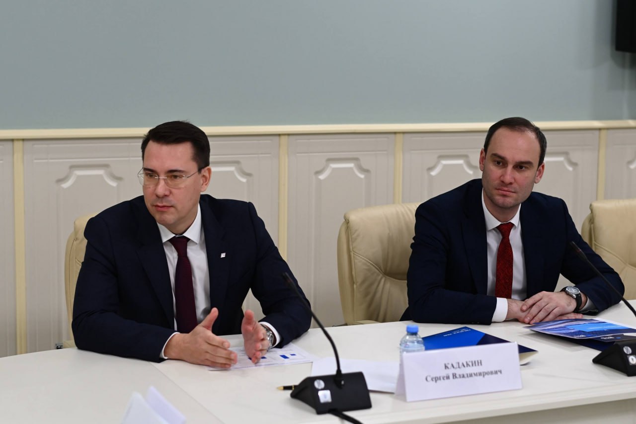 Глава Адыгеи провел рабочую встречу с представителями банка ВТБ Глава Адыгеи провел рабочую встречу с представителями банка ВТБ