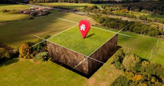 ФНС разъяснила особенности налогообложения земельных участков под многоквартирными домами