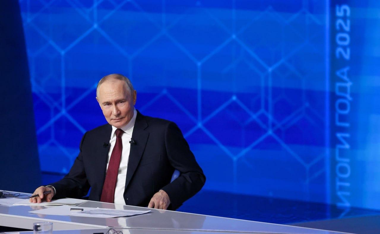 Владимир Путин провёл прямую линию, совмещённую с большой пресс-конференцией