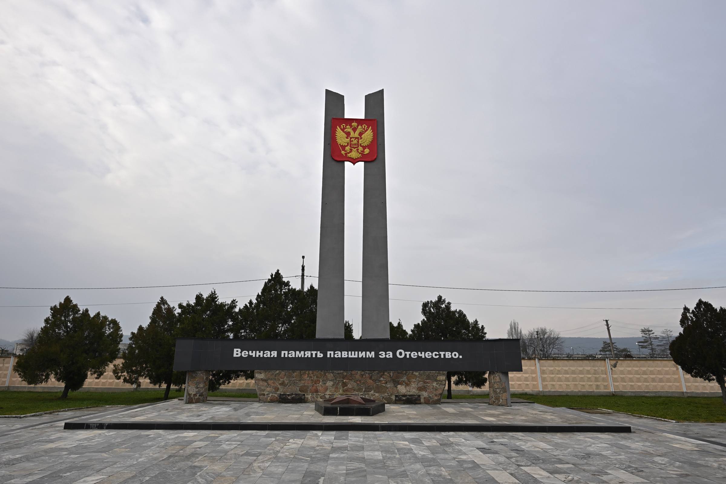 Мурат Кумпилов: Сегодня в нашей республике отмечается День памяти воинов, погибших в локальных конфликтах