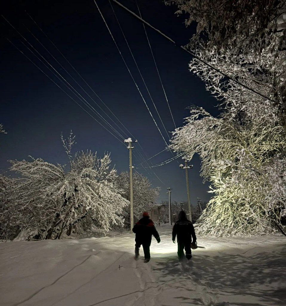 Восстановлено электроснабжение более 80 % потребителей, нарушенное стихией на Кубани и в Адыгее Восстановлено электроснабжение более 80 % потребителей, нарушенное стихией на Кубани и в Адыгее