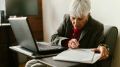 Пенсионеры возвращаются к работе: что нужно знать о правилах уведомления