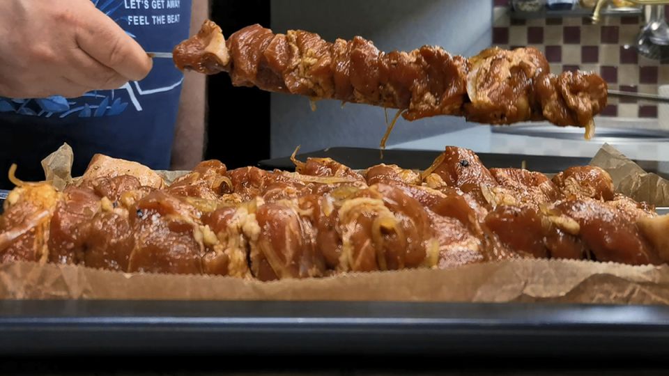Невероятный шашлык в духовке: быстро, вкусно и без углей
