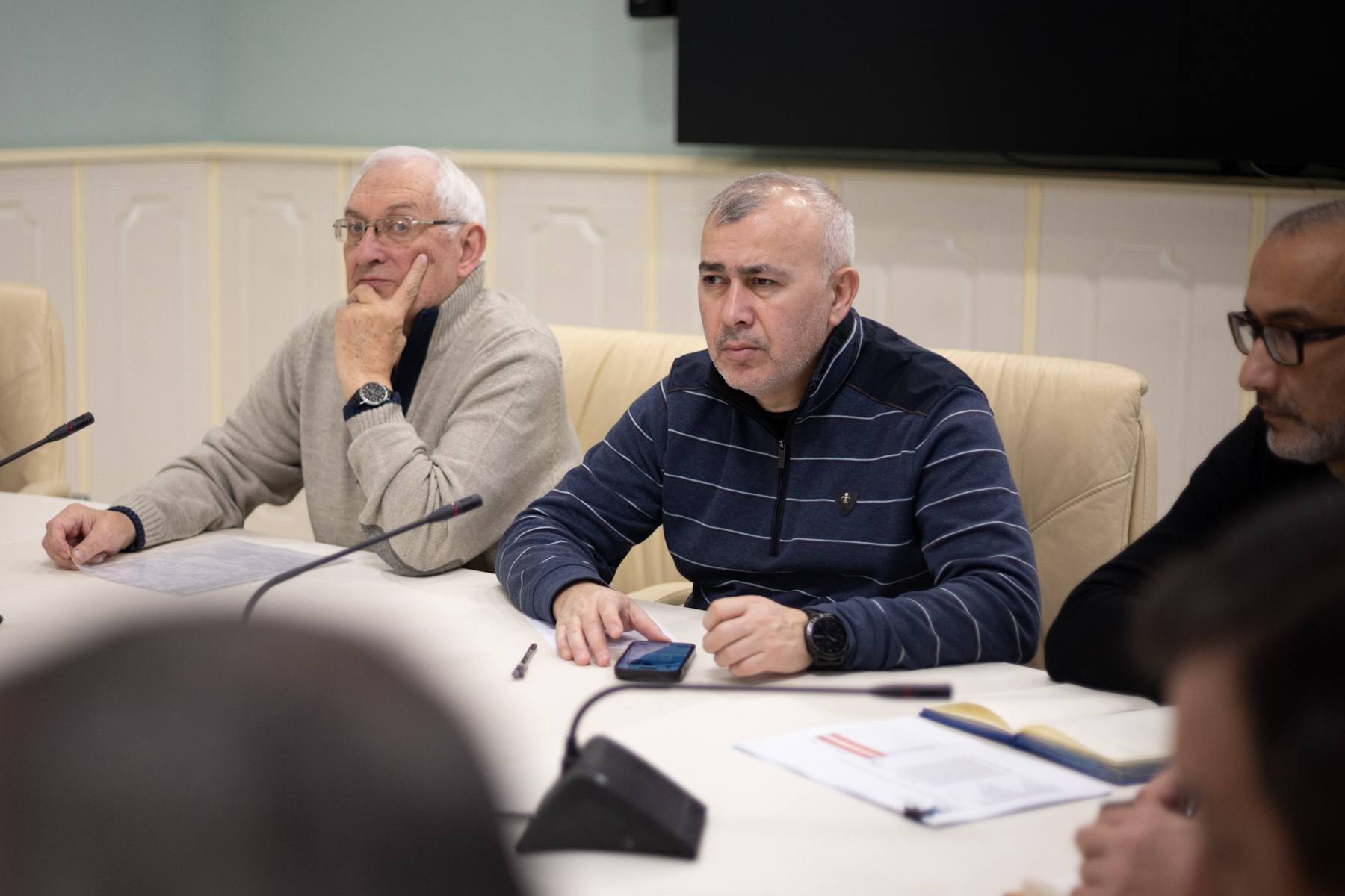 Мурат Кумпилов: На утреннем заседании оперативного штаба принято решение о снятии режима чрезвычайной ситуации в Красногвардейском районе республики Мурат Кумпилов: На утреннем заседании оперативного штаба принято решение о снятии режима чрезвычайной ситуации в Красногвардейском районе республики