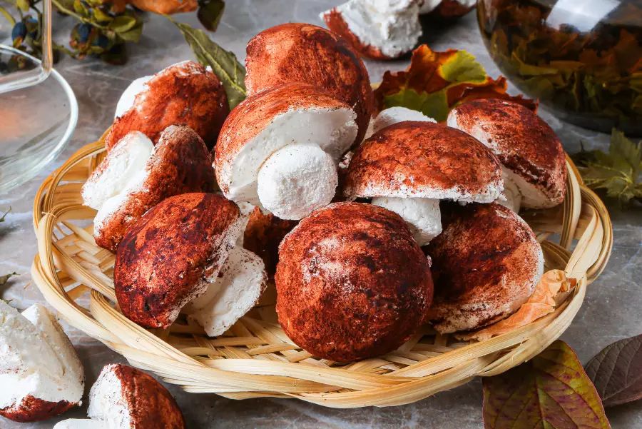 Зефирные грибочки: яркий десерт для любого праздника