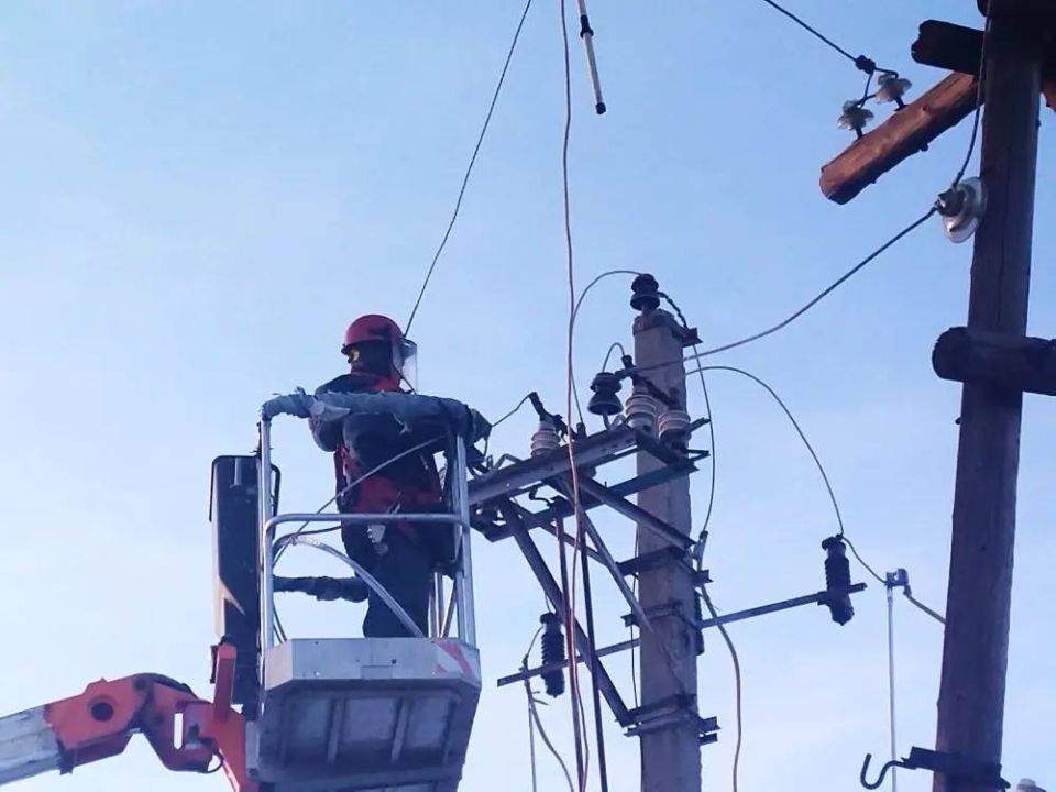 В Майкопе планируют завершить восстановление электроснабжения до конца дня