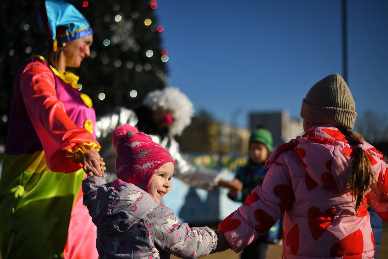 Сегодня в Майкопе на площади имени Ленина пройдут рождественские мероприятия Сегодня в Майкопе на площади имени Ленина пройдут рождественские мероприятия