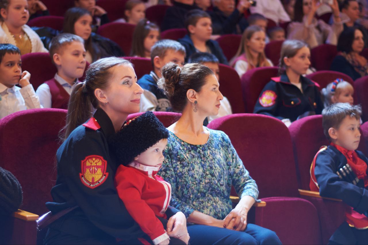 В Центре культурного развития «Ошад» состоялся рождественский праздник В Центре культурного развития «Ошад» состоялся рождественский праздник