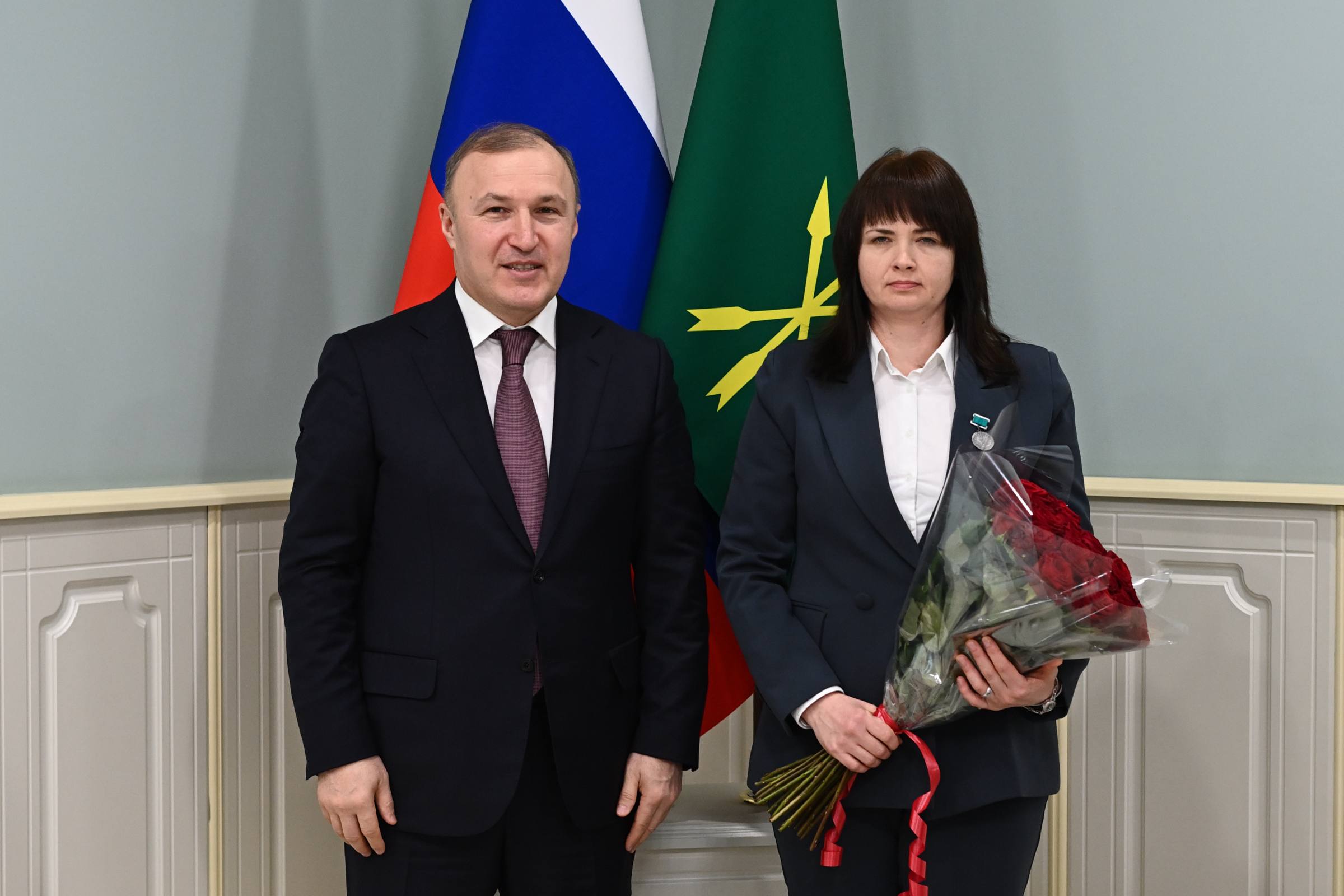 Мурат Кумпилов: На встрече с представителями СМИ вручил премии Главы Республики Адыгея в области журналистики Мурат Кумпилов: На встрече с представителями СМИ вручил премии Главы Республики Адыгея в области журналистики