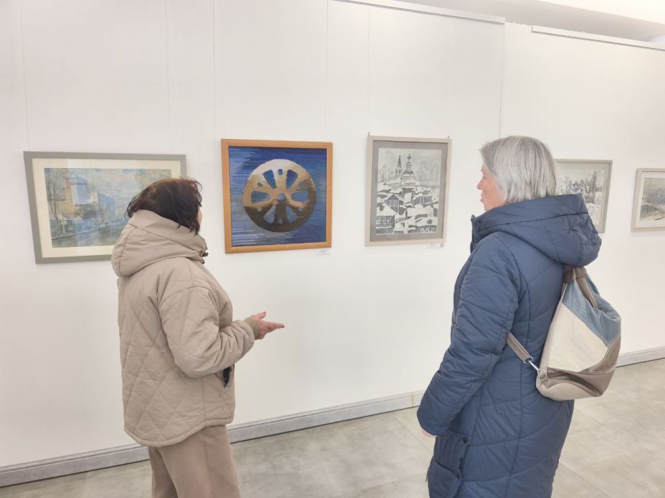 В Картинной галерее республики открылась выставка «Зима в полотнах художников»