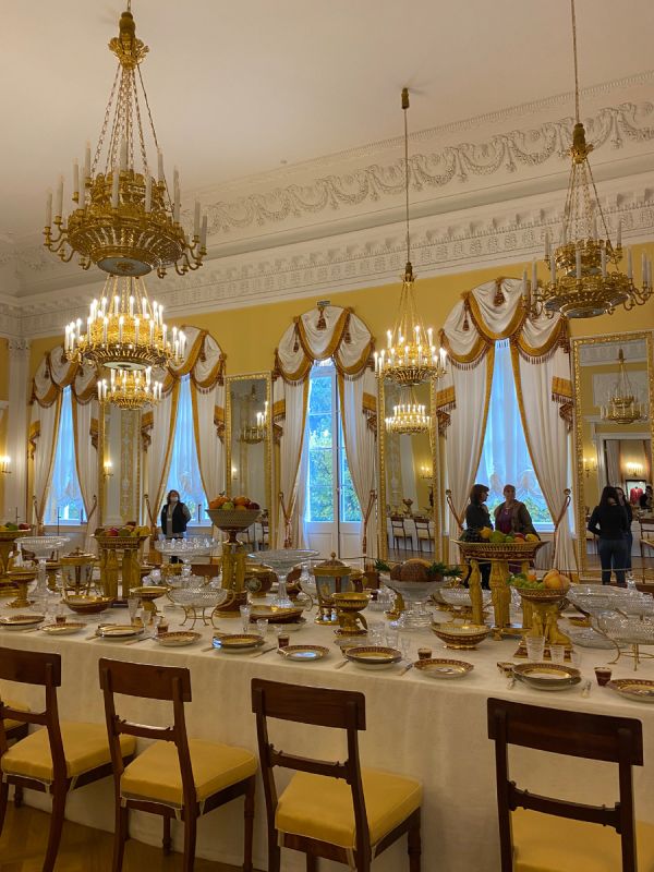 Общепит нового поколения: как рестораны адаптировались к вызовам времени и изменили культуру обслуживания