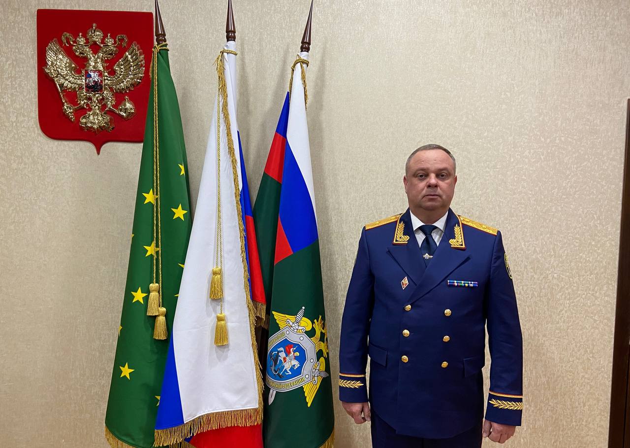 Поздравление руководителя следственного управления СК России по Республике Адыгея Василия Анатольевича Ларина с 15-летием образования Следственного комитета Российской Федерации