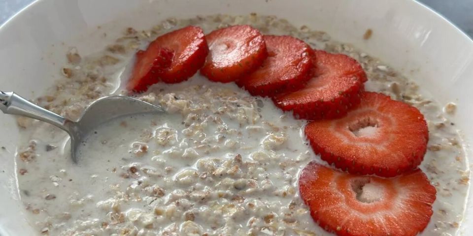 Необычная манная каша на кефире: открываем новые горизонты завтрака