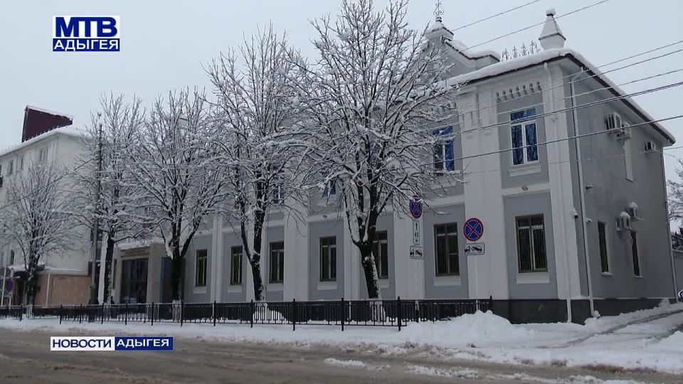 Старший инспектор Центра лицензионно-разрешительной работы Управления Росгвардии по Адыгее признан виновным в получении взятки