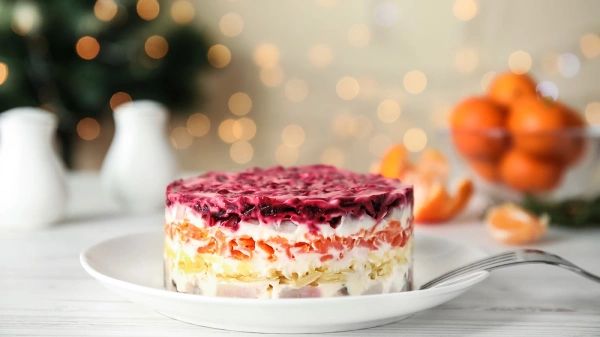 Секреты приготовления селедки под шубой: как слои влияют на вкус