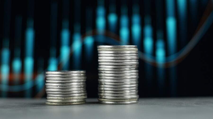 Новые штрафы за навязывание услуг: что важно знать потребителям