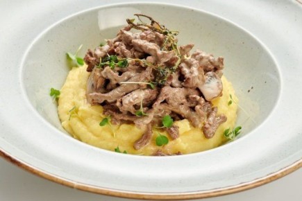 Бефстроганов: традиционное русское блюдо из говядины с историей