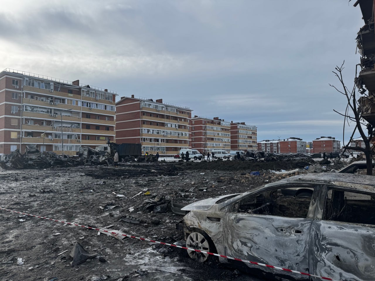 Мурат Кумпилов: Продолжаем ликвидировать последствия вражеской атаки в Новой Адыгее, оказывать адресную помощь жителям пострадавших домов