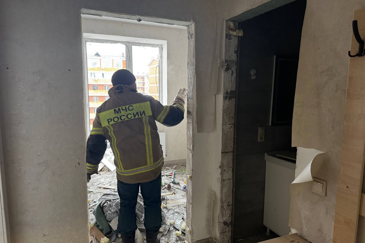 В Новой Адыгее продолжается восстановление жилых домов после вражеской атаки В Новой Адыгее продолжается восстановление жилых домов после вражеской атаки