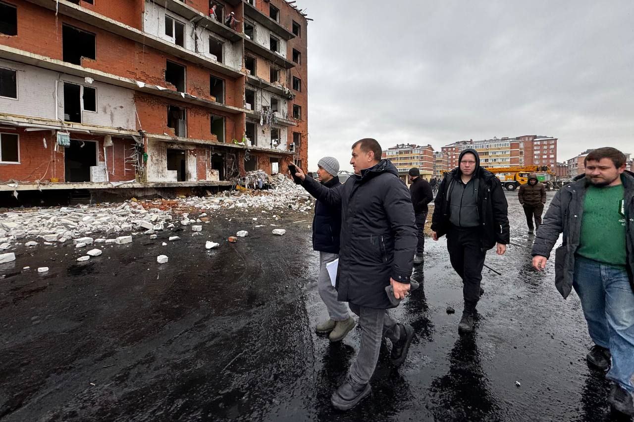 Более 440 куб. метров мусора собрали на месте атаки БПЛА в Новой Адыгее