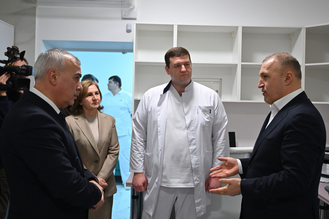 Глава Адыгеи посетил социальные объекты в Тахтамукайском районе Глава Адыгеи посетил социальные объекты в Тахтамукайском районе