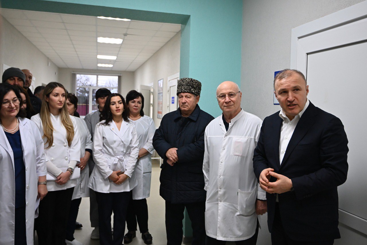 Глава Адыгеи посетил социальные объекты в Тахтамукайском районе Глава Адыгеи посетил социальные объекты в Тахтамукайском районе