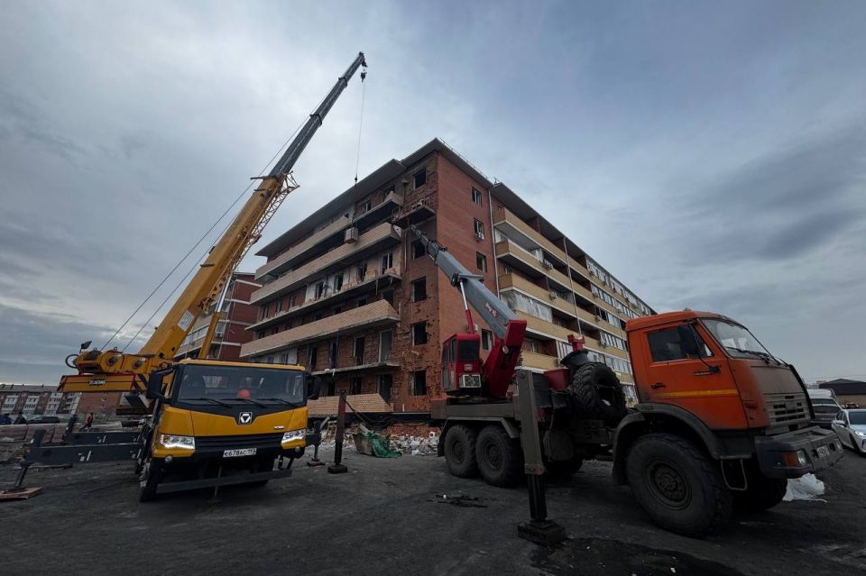 В самом пострадавшем от БПЛА доме в Новой Адыгее отремонтировали кровлю