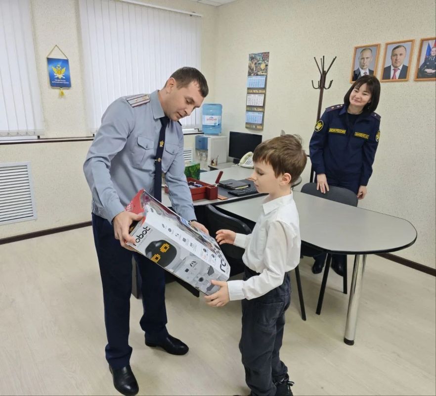 Сын ветерана СВО из Адыгеи получил подарок в рамках акции «Ёлка желаний»