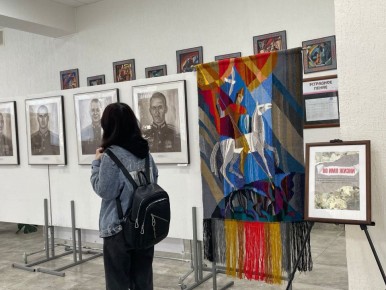 В Адыгейском республиканском колледже искусств им. У. Х. Тхабисимова открылась выставка «Во имя жизни»